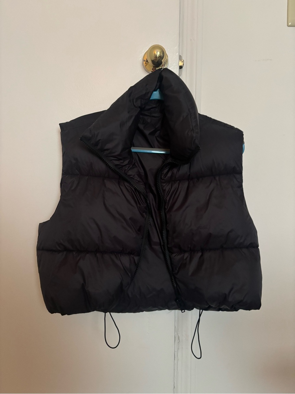 Black Puffer Vest Cropped Zip-Front